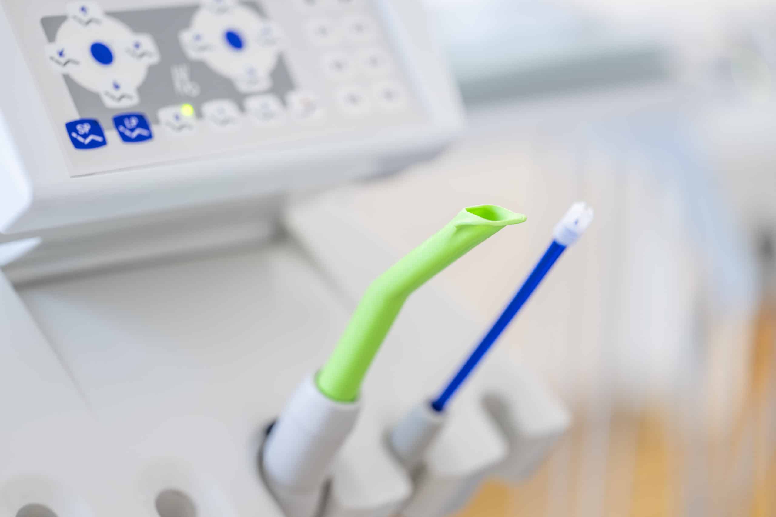 Zahngesundheit Behandlungsinstrumente Praxis Dr. Geiger
